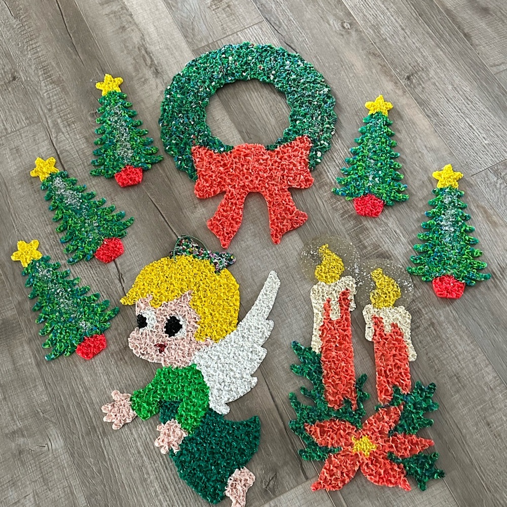 Vintage Lot CHRISTMAS Melted plastic/ popcorn Wreath Candles Angel Trees - Picture 7 of 8